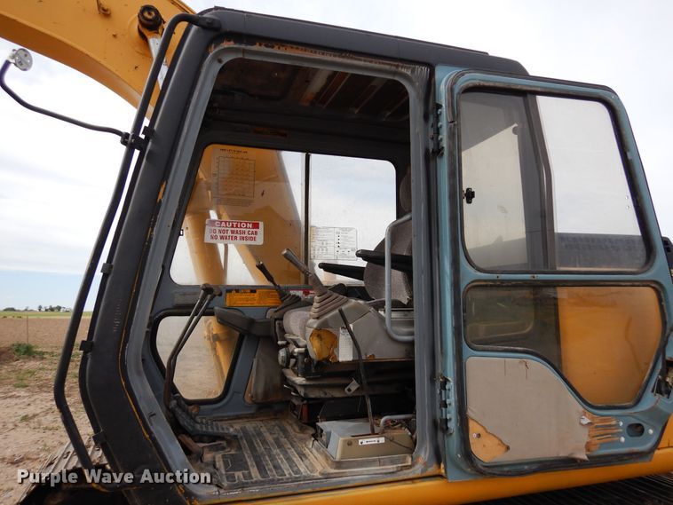 image for item DR1229 1994 John Deere 490E  excavator