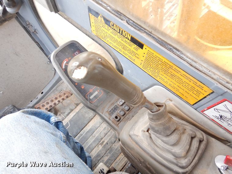 image for item DR1229 1994 John Deere 490E  excavator