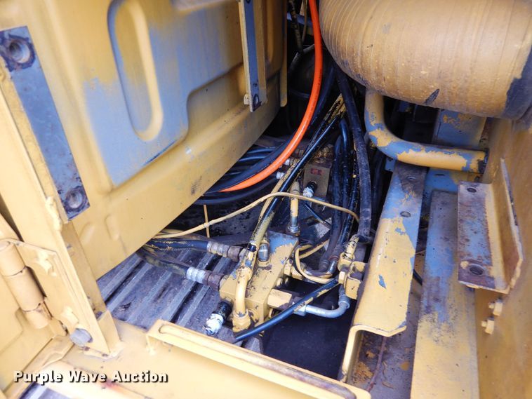 image for item DR1229 1994 John Deere 490E  excavator