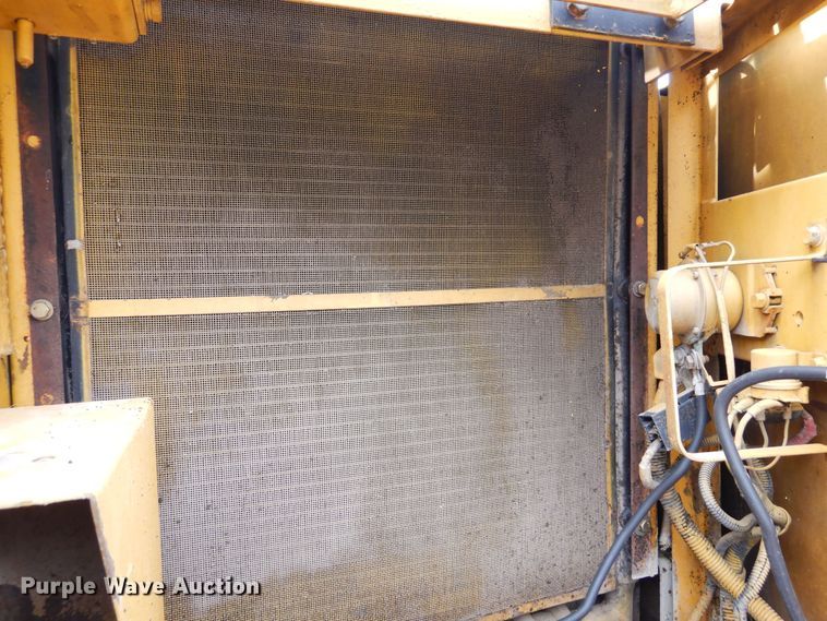 image for item DR1229 1994 John Deere 490E  excavator