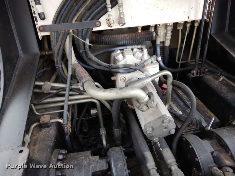 image for item DR1242 2011 Terex TSR-60  skid steer loader