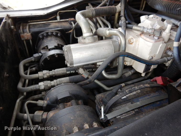 image for item DR1242 2011 Terex TSR-60  skid steer loader