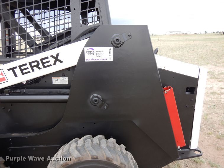 image for item DR1242 2011 Terex TSR-60  skid steer loader