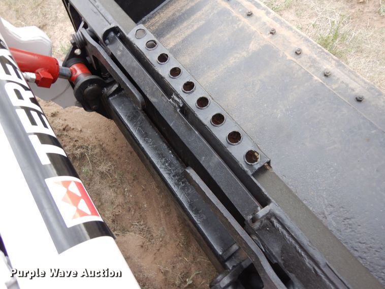 image for item DR1242 2011 Terex TSR-60  skid steer loader