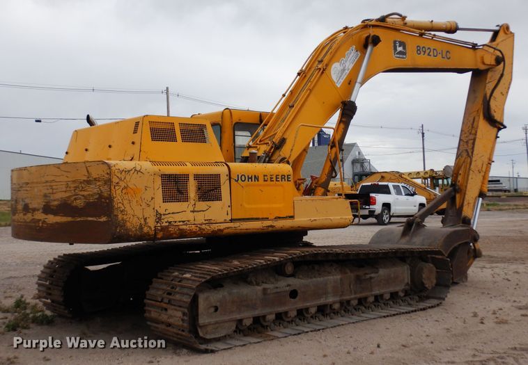 image for item DR1243 1991 John Deere 892D LC  excavator