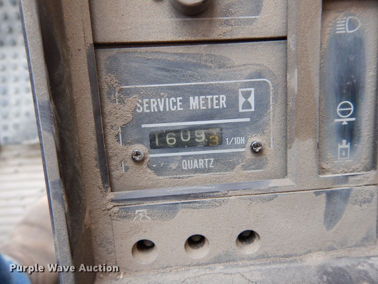 image for item DR1243 1991 John Deere 892D LC  excavator