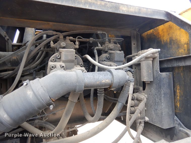 image for item DR1243 1991 John Deere 892D LC  excavator