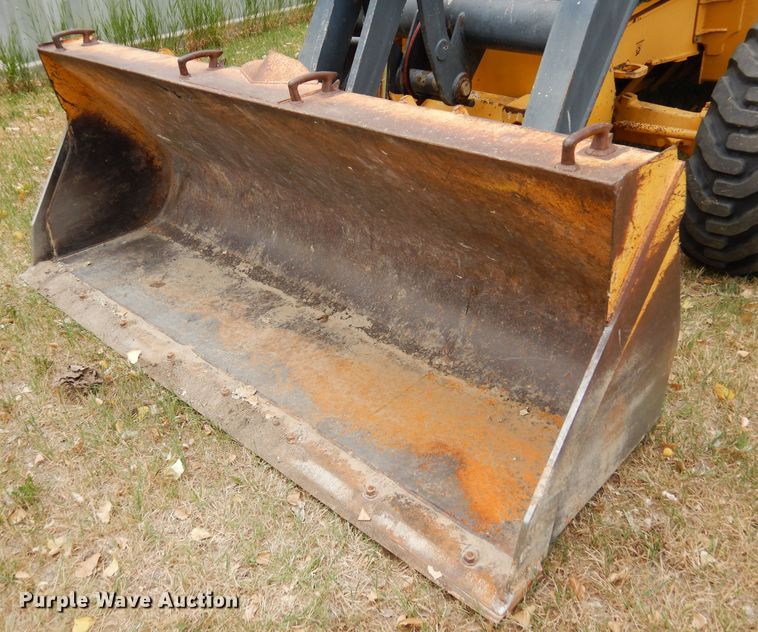 image for item DR1247 2007 John Deere 410J  backhoe