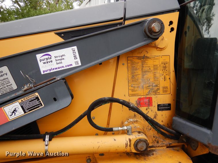 image for item DR1247 2007 John Deere 410J  backhoe