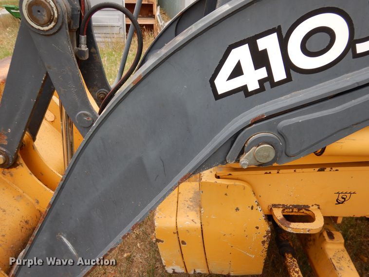 image for item DR1247 2007 John Deere 410J  backhoe