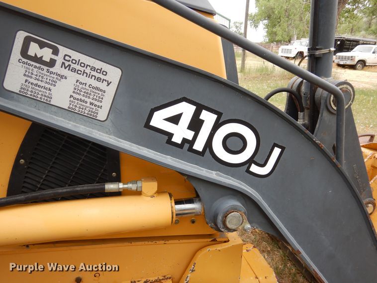 image for item DR1247 2007 John Deere 410J  backhoe