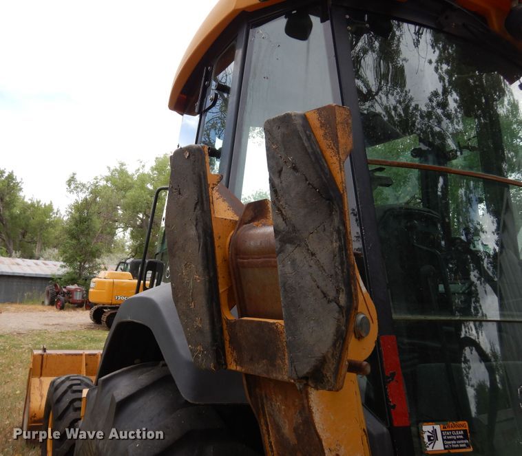 image for item DR1247 2007 John Deere 410J  backhoe