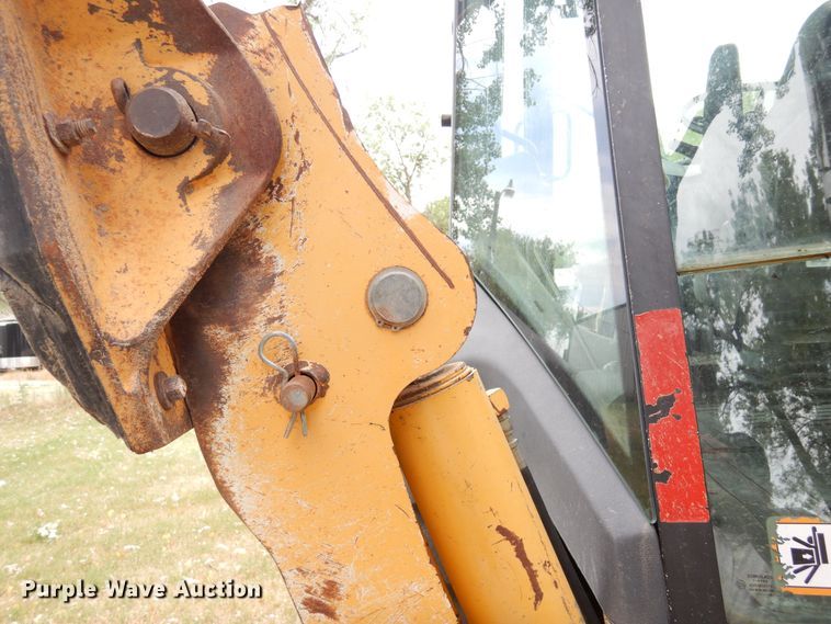 image for item DR1247 2007 John Deere 410J  backhoe