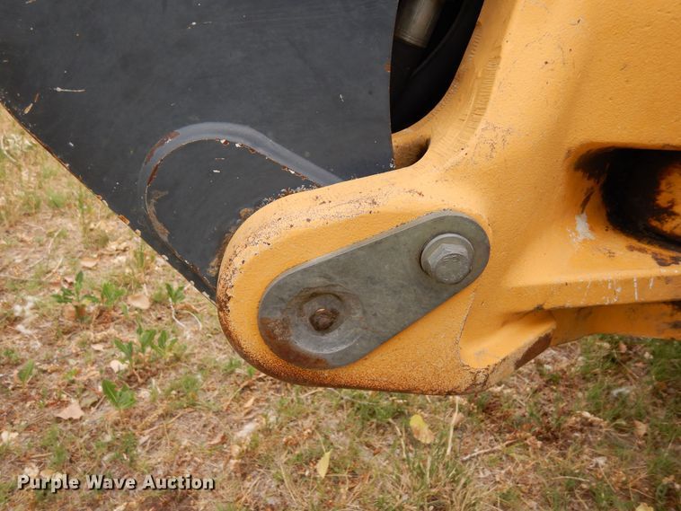 image for item DR1247 2007 John Deere 410J  backhoe