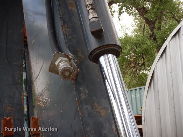 image for item DR1247 2007 John Deere 410J  backhoe