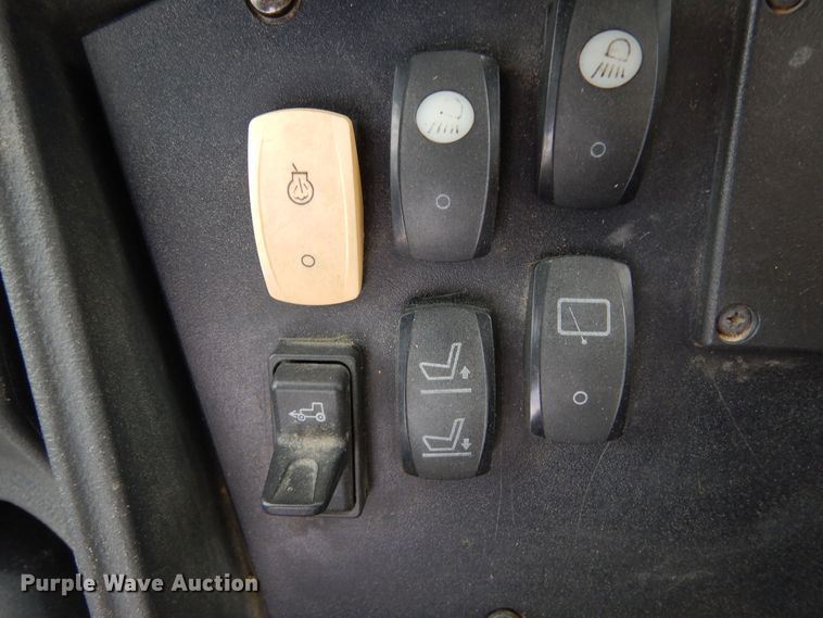 image for item DR1247 2007 John Deere 410J  backhoe