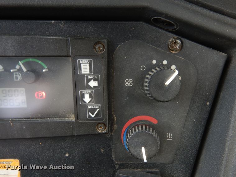 image for item DR1247 2007 John Deere 410J  backhoe