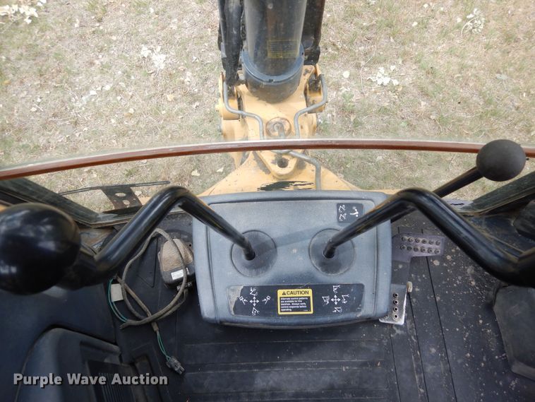 image for item DR1247 2007 John Deere 410J  backhoe