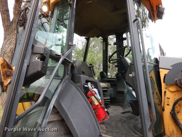 image for item DR1247 2007 John Deere 410J  backhoe