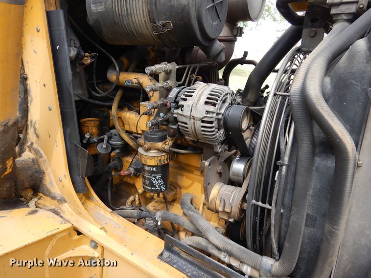 image for item DR1247 2007 John Deere 410J  backhoe