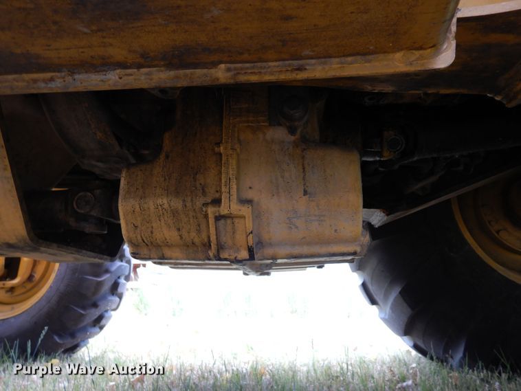 image for item DR1247 2007 John Deere 410J  backhoe