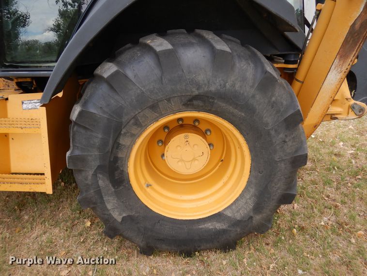 image for item DR1247 2007 John Deere 410J  backhoe