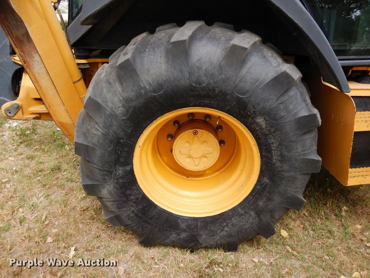 image for item DR1247 2007 John Deere 410J  backhoe