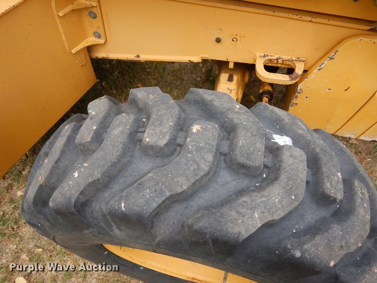 image for item DR1247 2007 John Deere 410J  backhoe