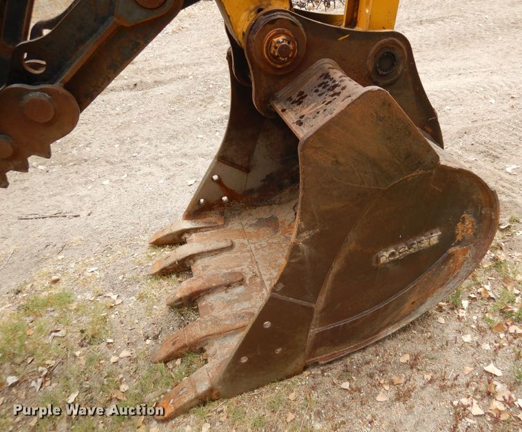 image for item DR1248 2007 John Deere 120C  excavator