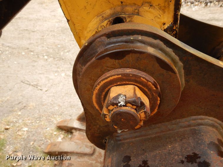 image for item DR1248 2007 John Deere 120C  excavator