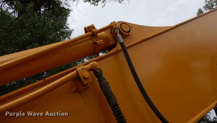 image for item DR1248 2007 John Deere 120C  excavator