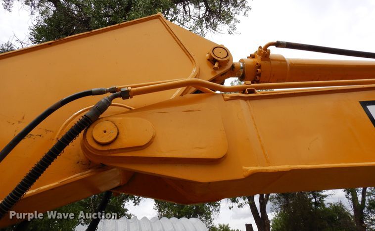 image for item DR1248 2007 John Deere 120C  excavator