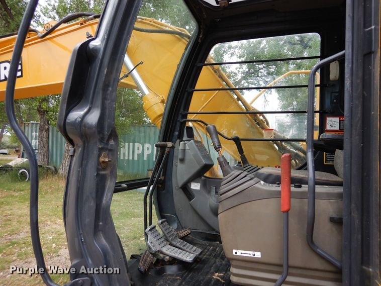 image for item DR1248 2007 John Deere 120C  excavator