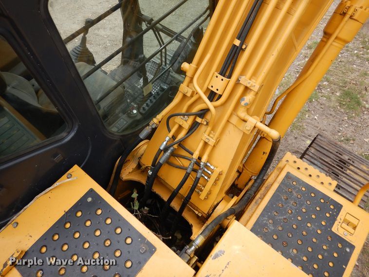 image for item DR1248 2007 John Deere 120C  excavator