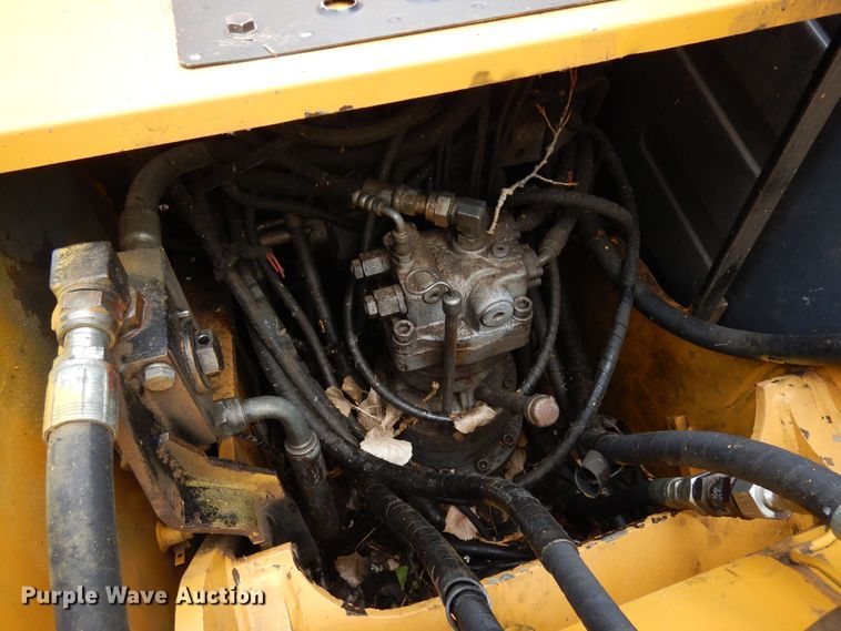 image for item DR1248 2007 John Deere 120C  excavator