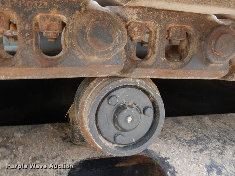 image for item DR1248 2007 John Deere 120C  excavator