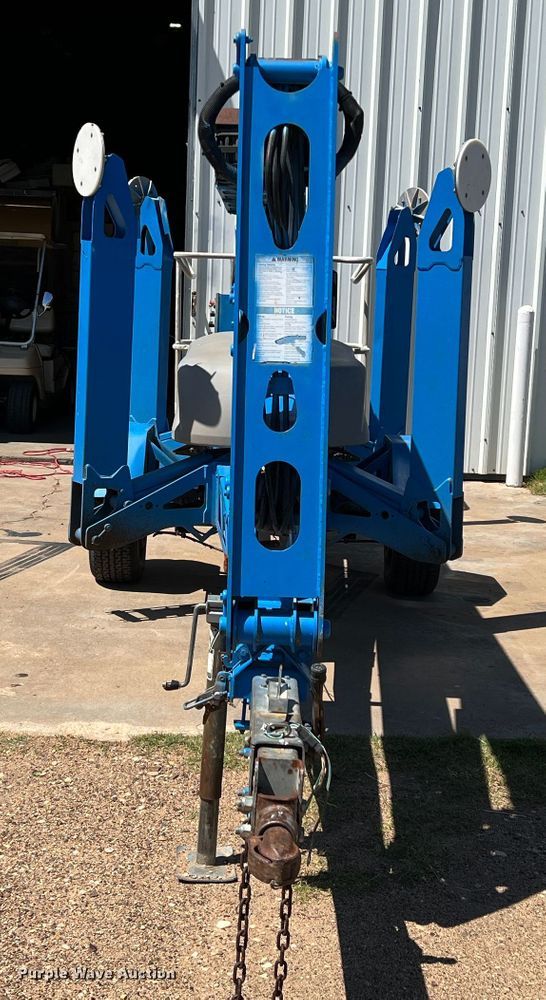 image for item DR1557 2006 Genie TZ50  boom lift