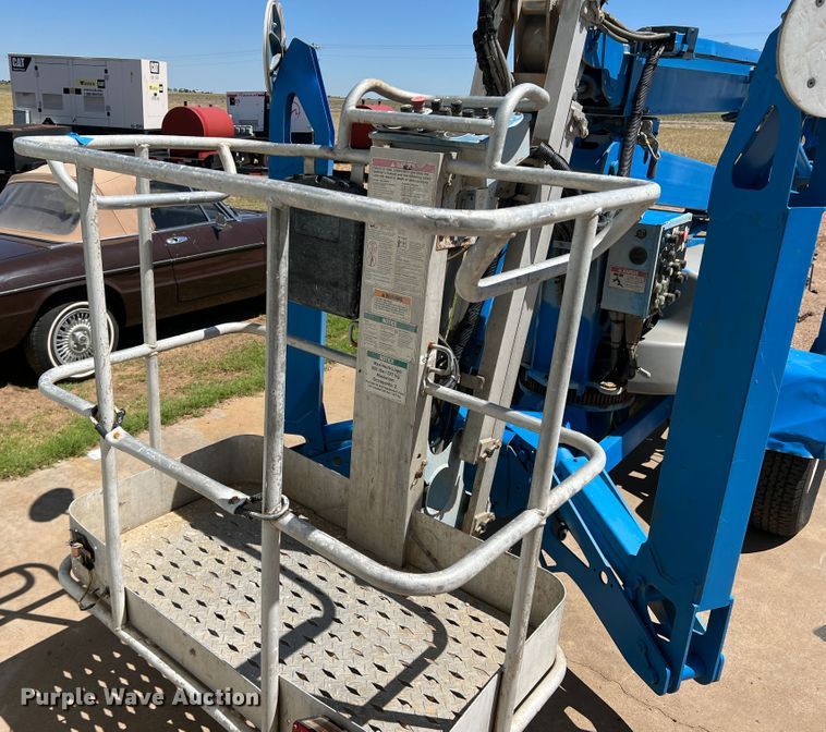 image for item DR1557 2006 Genie TZ50  boom lift