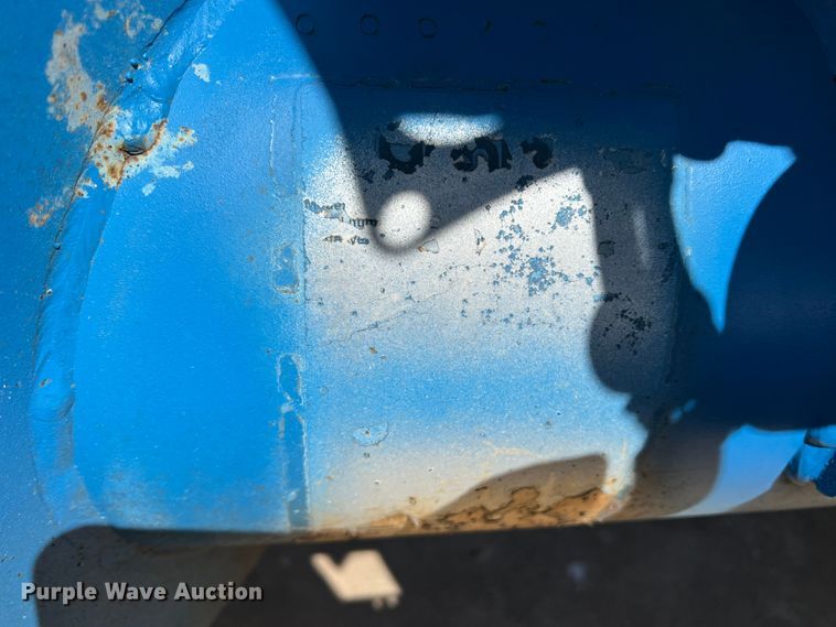 image for item DR1557 2006 Genie TZ50  boom lift