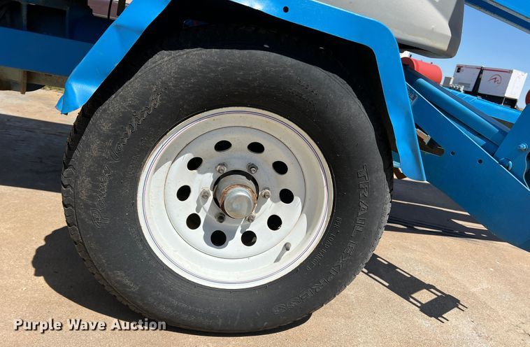 image for item DR1557 2006 Genie TZ50  boom lift