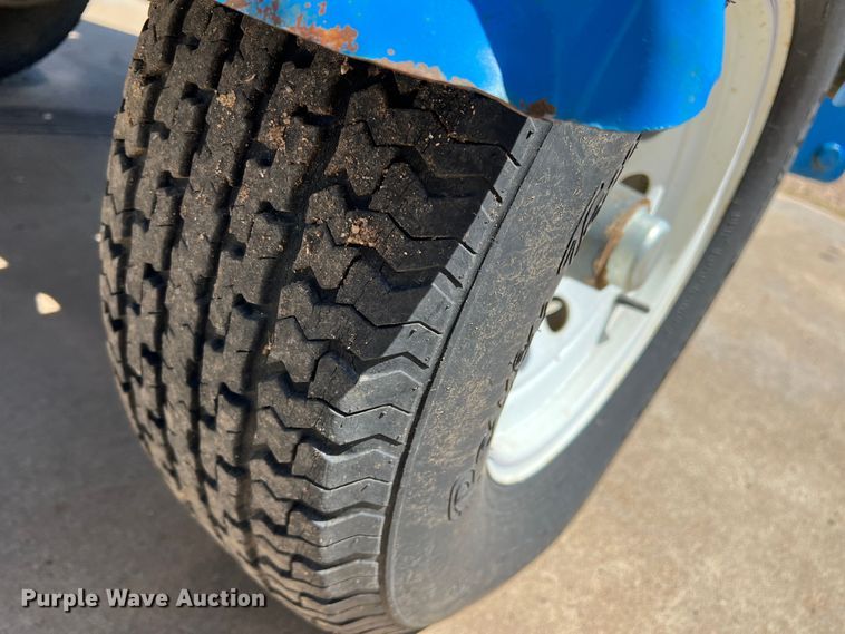 image for item DR1557 2006 Genie TZ50  boom lift