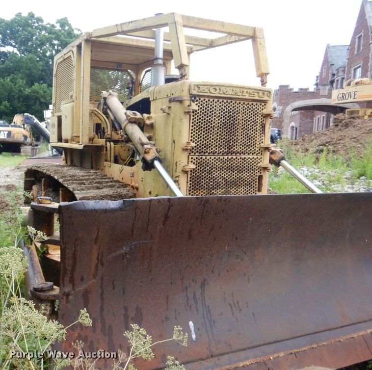 image for item DS8054 1975 Komatsu D85-12  dozer