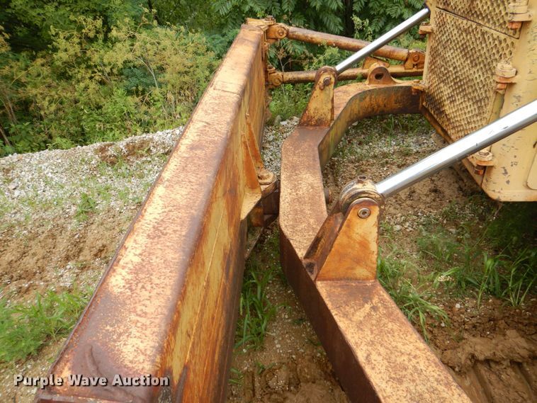 image for item DS8054 1975 Komatsu D85-12  dozer