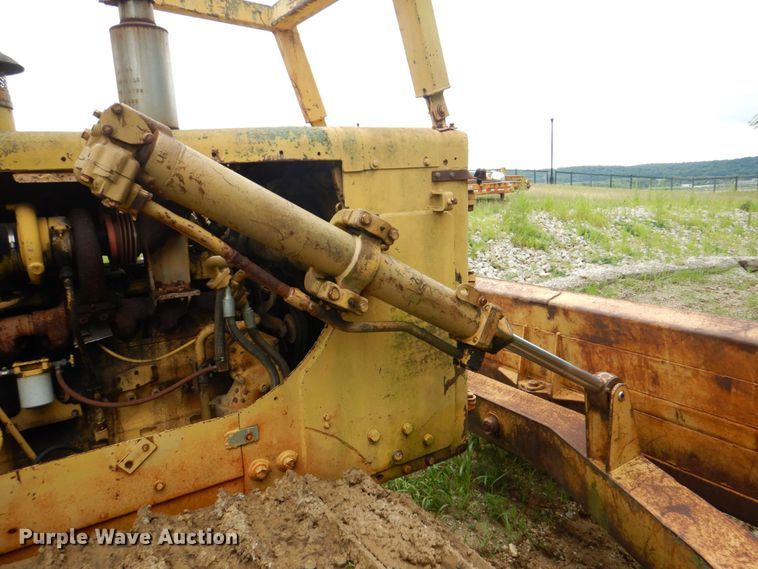 image for item DS8054 1975 Komatsu D85-12  dozer