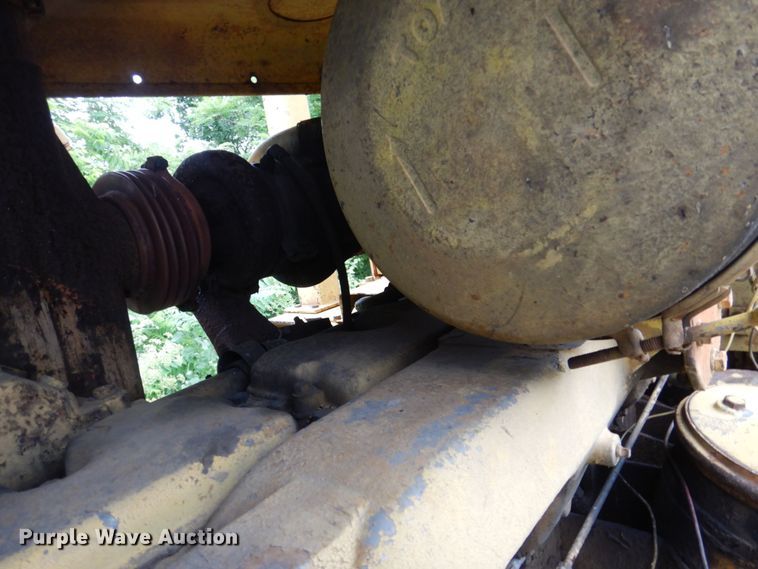 image for item DS8054 1975 Komatsu D85-12  dozer