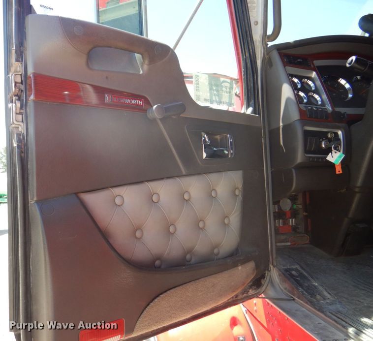 image for item DS8059 2008 Kenworth T800  dump truck