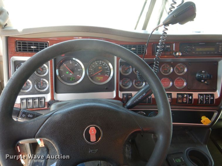 image for item DS8059 2008 Kenworth T800  dump truck