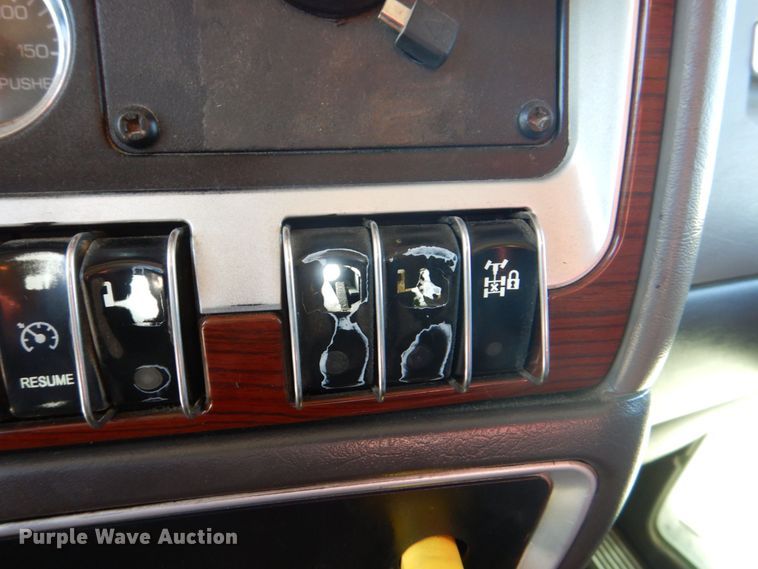 image for item DS8059 2008 Kenworth T800  dump truck