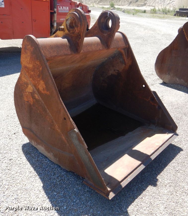 image for item DS8061 Caterpillar  excavator bucket