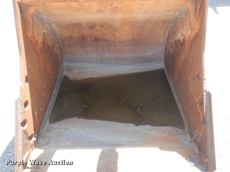 image for item DS8061 Caterpillar  excavator bucket